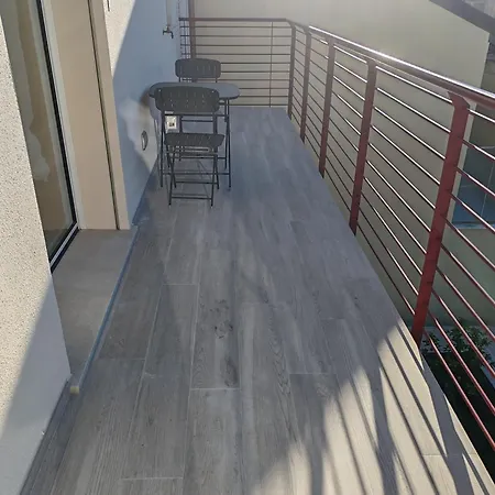 Sunshinesuite Apartment